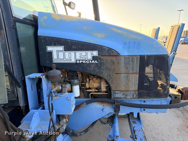 image for item ED5477 New Holland T5100 tractor