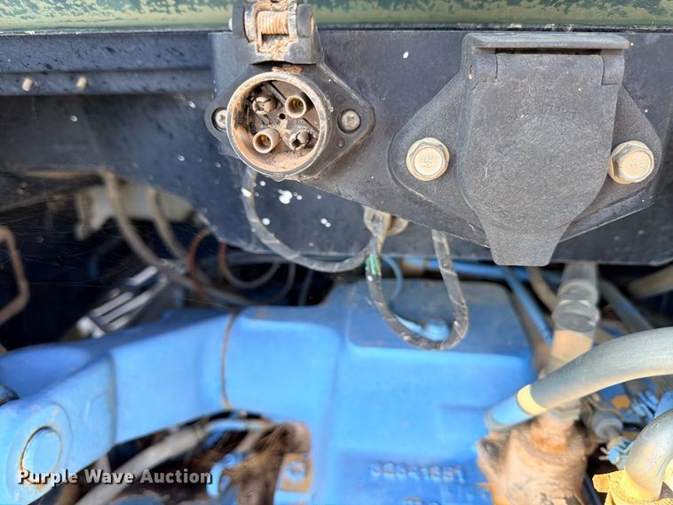 image for item ED5477 New Holland T5100 tractor