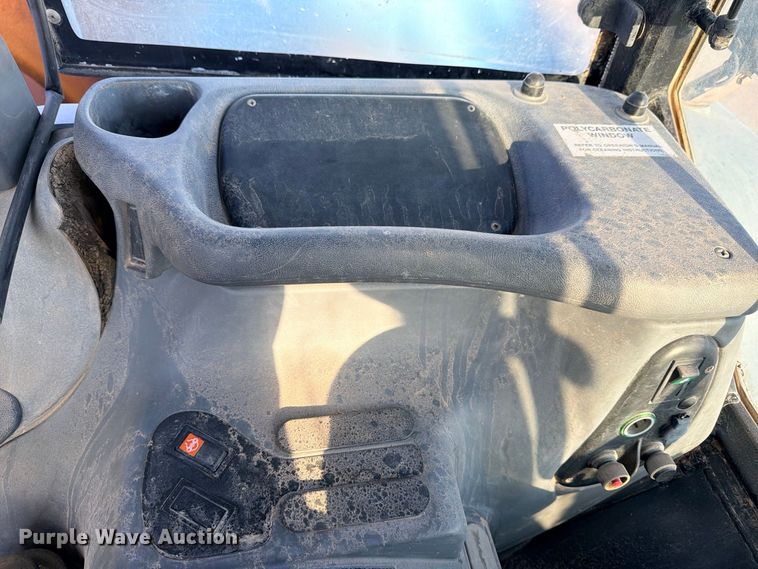 image for item ED5477 New Holland T5100 tractor