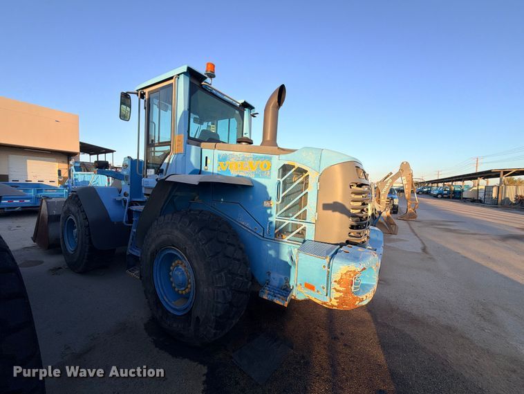 image for item ED5478 2008 Volvo L70F wheel loader