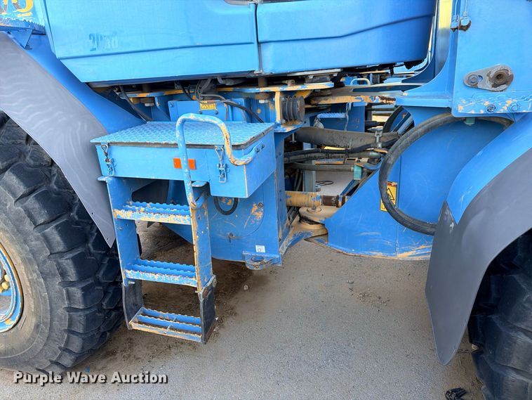 image for item ED5478 2008 Volvo L70F wheel loader
