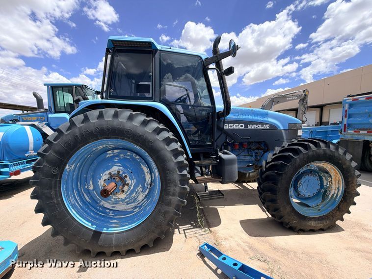 image for item ED5479 New Holland 8560 MFWD tractor