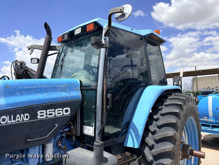 image for item ED5479 New Holland 8560 MFWD tractor
