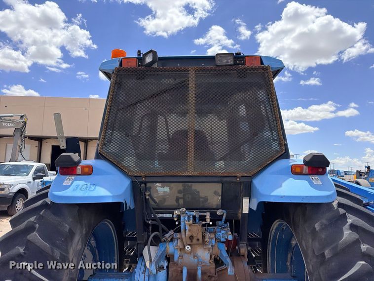 image for item ED5479 New Holland 8560 MFWD tractor