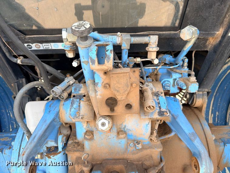 image for item ED5479 New Holland 8560 MFWD tractor