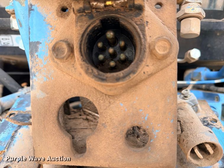 image for item ED5479 New Holland 8560 MFWD tractor