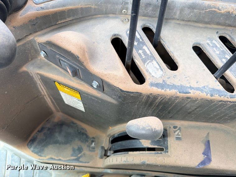 image for item ED5479 New Holland 8560 MFWD tractor