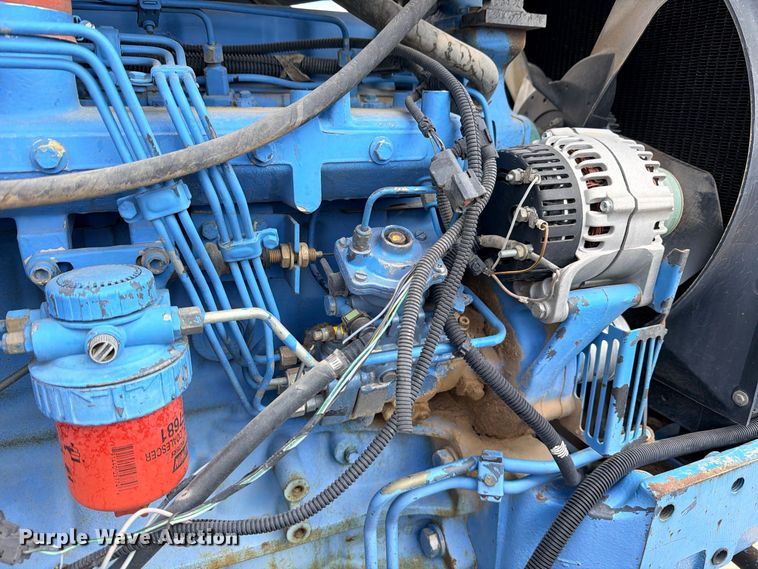 image for item ED5479 New Holland 8560 MFWD tractor