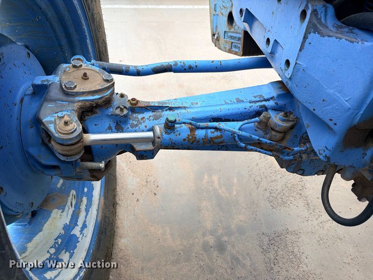image for item ED5479 New Holland 8560 MFWD tractor