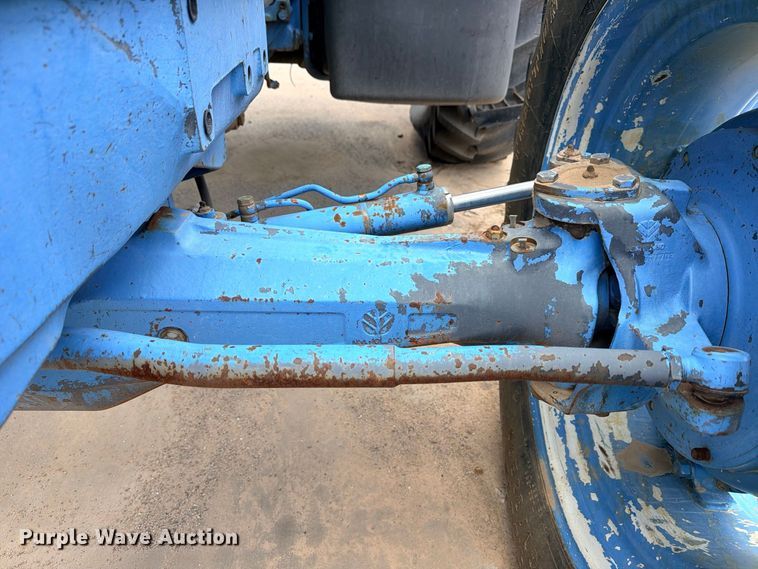 image for item ED5479 New Holland 8560 MFWD tractor