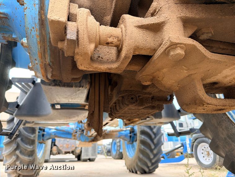 image for item ED5479 New Holland 8560 MFWD tractor
