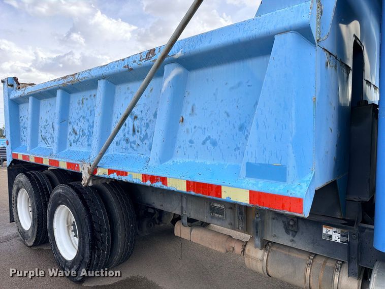 image for item ED5481 2008 Kenworth T300 dump truck