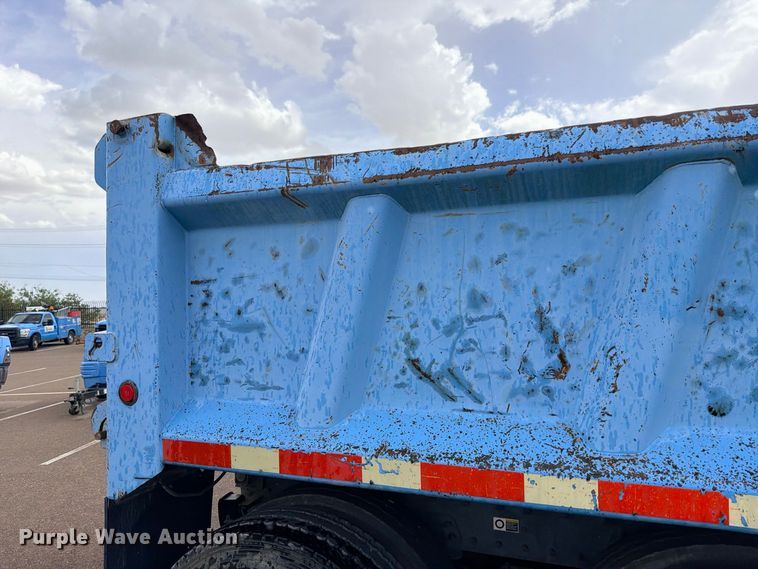 image for item ED5481 2008 Kenworth T300 dump truck