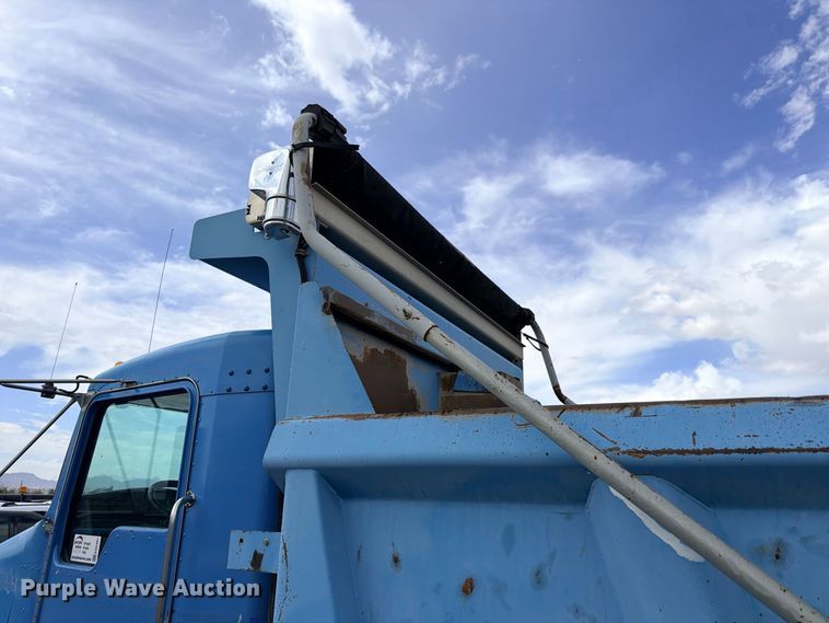 image for item ED5481 2008 Kenworth T300 dump truck