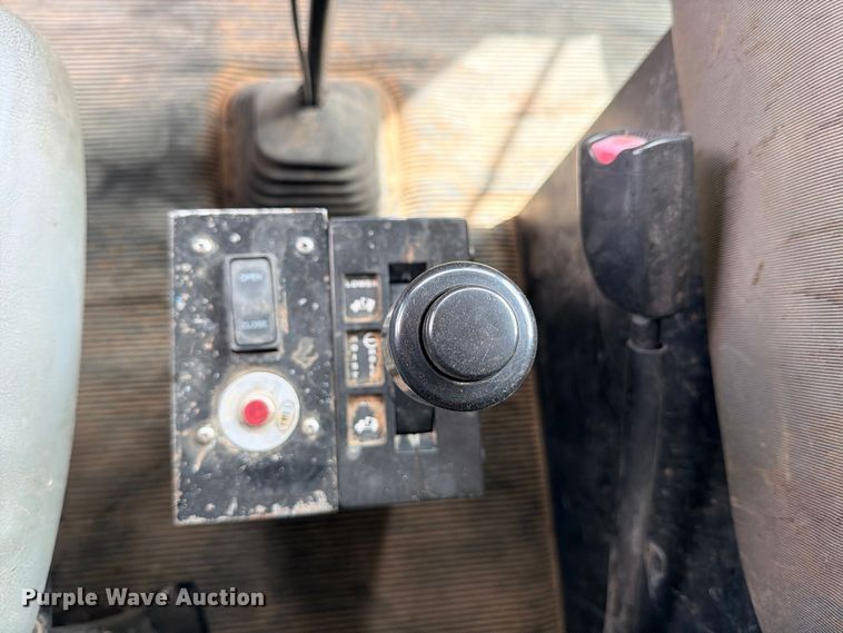image for item ED5481 2008 Kenworth T300 dump truck