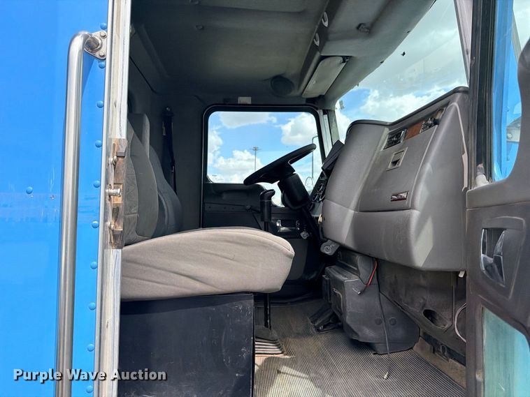 image for item ED5481 2008 Kenworth T300 dump truck