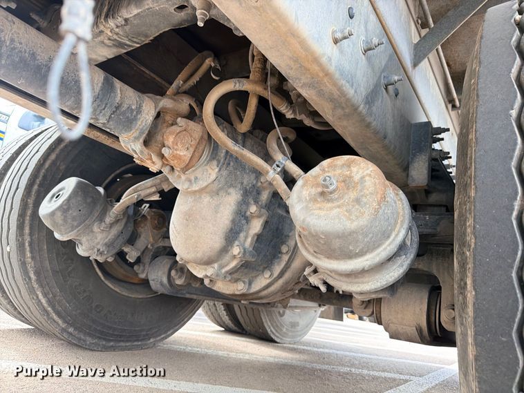 image for item ED5481 2008 Kenworth T300 dump truck