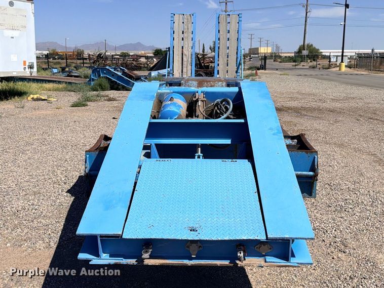 image for item ED5482 1994 Eager Beaver 50GSL/BR3 lowboy equipment trailer