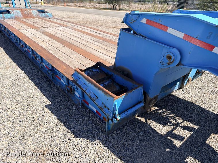 image for item ED5482 1994 Eager Beaver 50GSL/BR3 lowboy equipment trailer