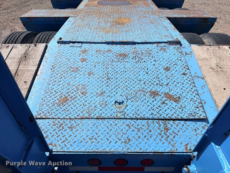image for item ED5482 1994 Eager Beaver 50GSL/BR3 lowboy equipment trailer