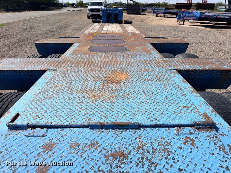 image for item ED5482 1994 Eager Beaver 50GSL/BR3 lowboy equipment trailer