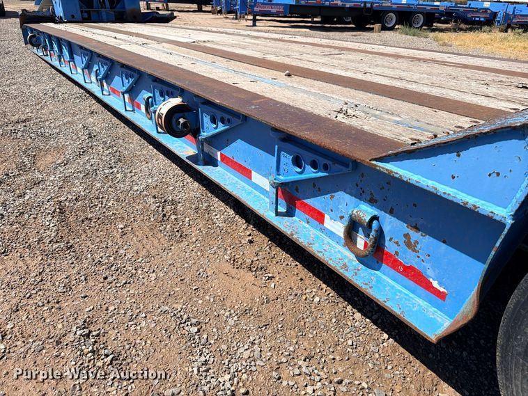 image for item ED5482 1994 Eager Beaver 50GSL/BR3 lowboy equipment trailer