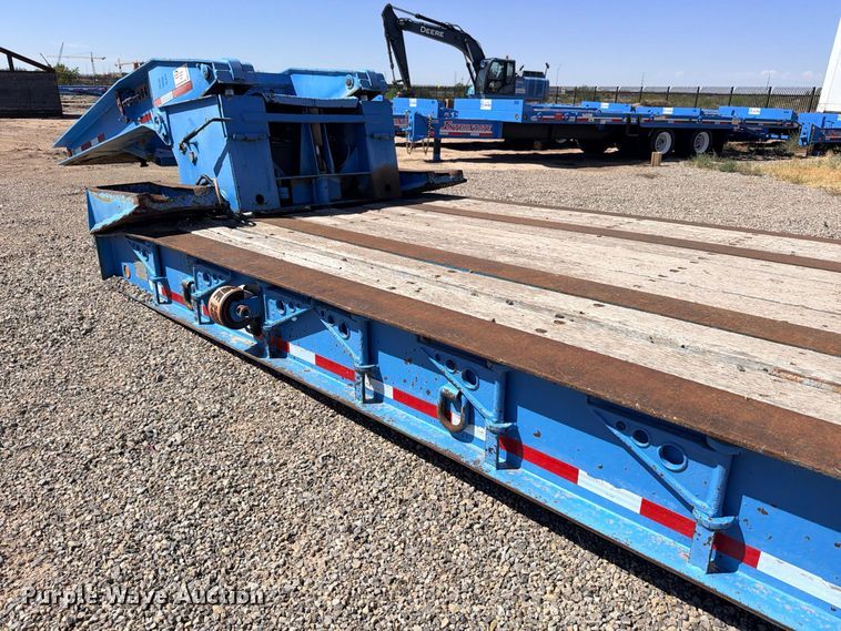 image for item ED5482 1994 Eager Beaver 50GSL/BR3 lowboy equipment trailer
