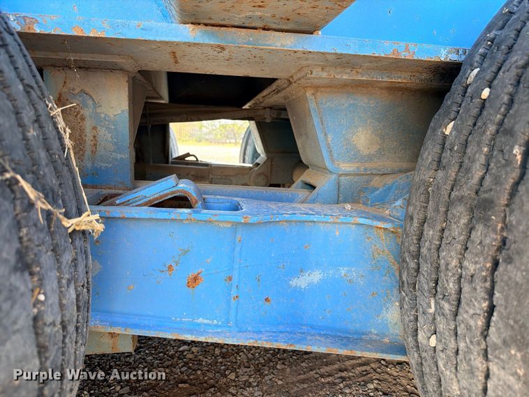 image for item ED5482 1994 Eager Beaver 50GSL/BR3 lowboy equipment trailer