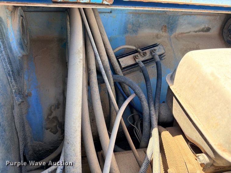 image for item ED5482 1994 Eager Beaver 50GSL/BR3 lowboy equipment trailer