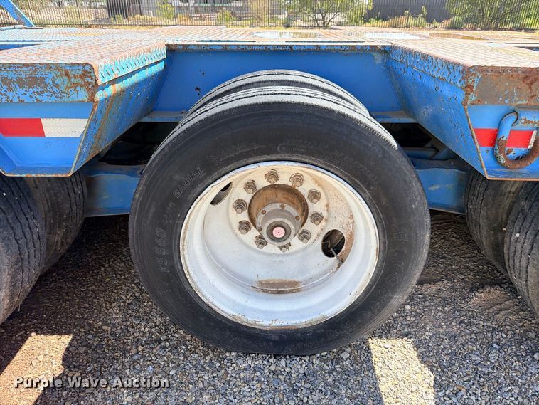 image for item ED5482 1994 Eager Beaver 50GSL/BR3 lowboy equipment trailer