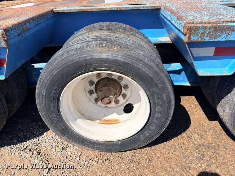 image for item ED5482 1994 Eager Beaver 50GSL/BR3 lowboy equipment trailer