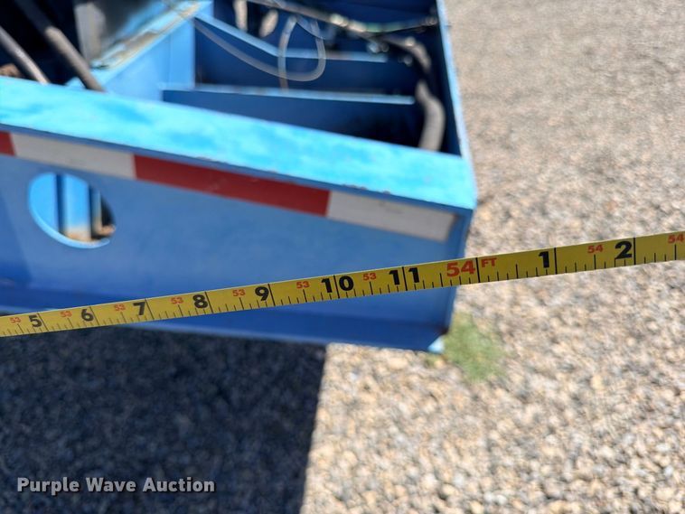 image for item ED5483 2000 Dynaweld lowboy equipment trailer