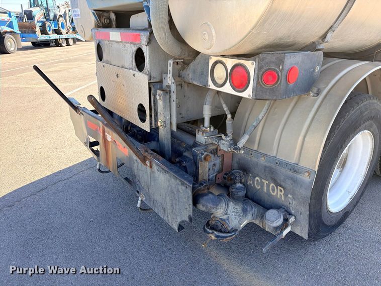 image for item ED5484 2013 International 7600 sewer jetter truck