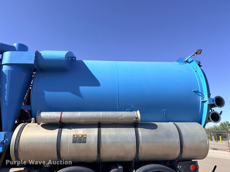 image for item ED5484 2013 International 7600 sewer jetter truck
