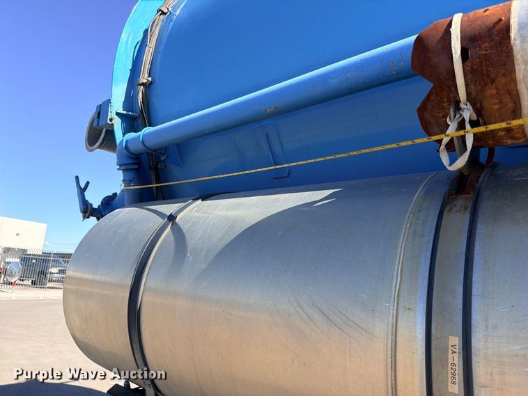 image for item ED5484 2013 International 7600 sewer jetter truck