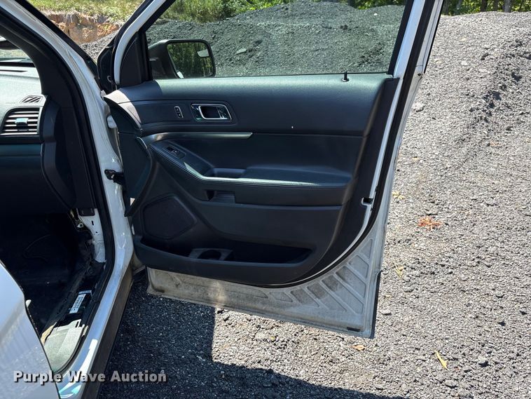 image for item EF1270 2015 Ford Explorer Police SUV