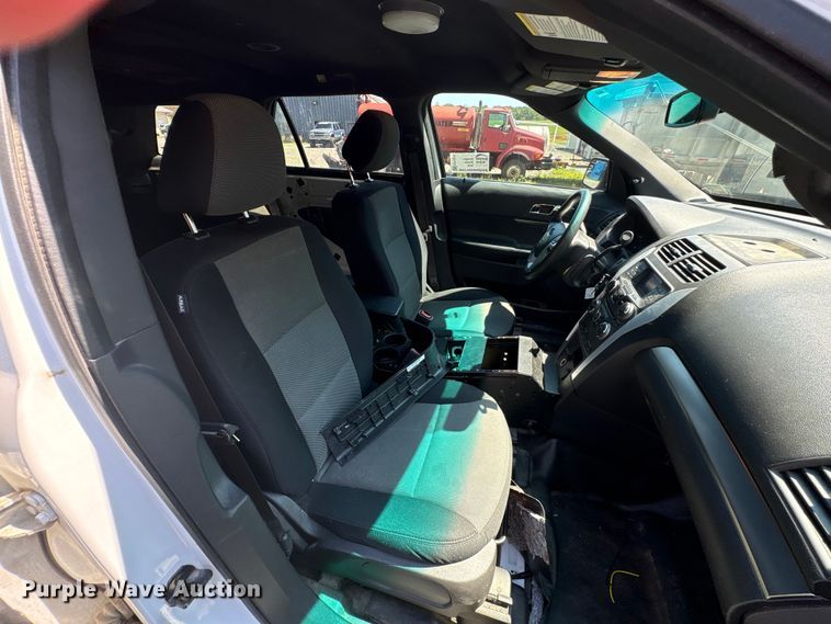 image for item EF1270 2015 Ford Explorer Police SUV