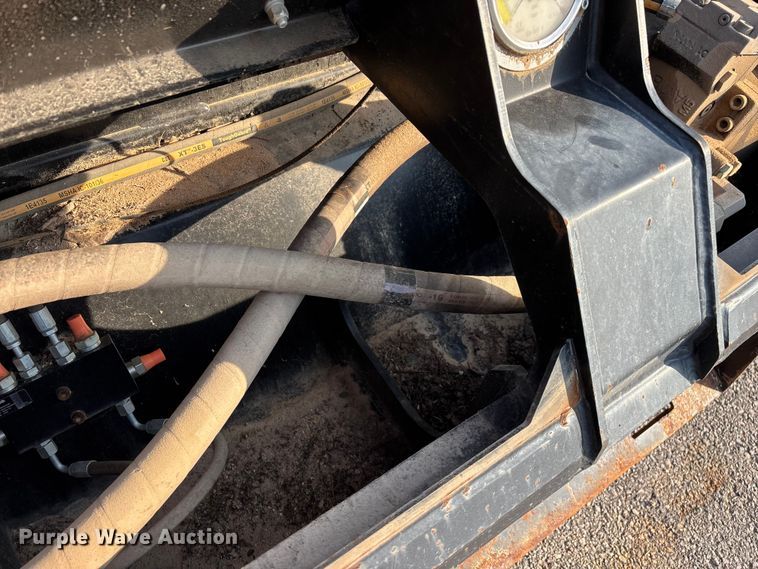 image for item EO4452 2022 Caterpillar HM418 skid steer mulcher