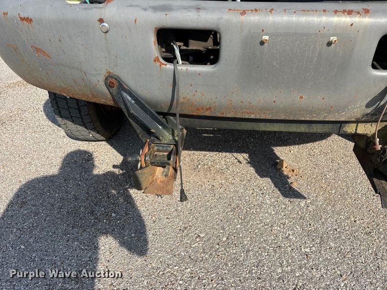 image for item EO4453 2008 Chevrolet C4500 dump truck
