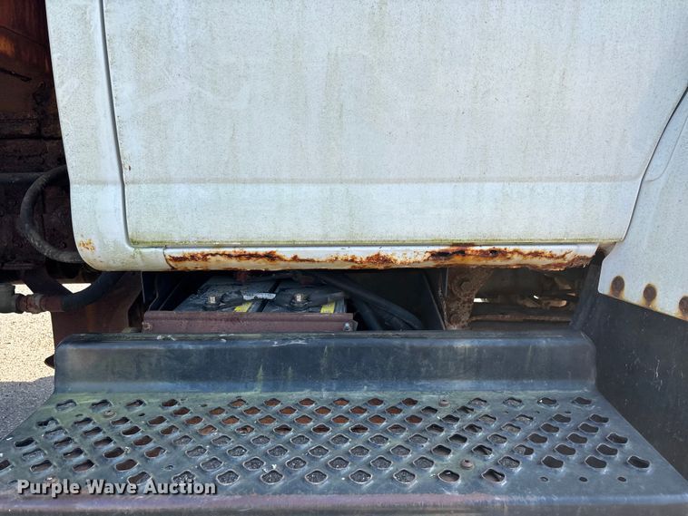 image for item EO4453 2008 Chevrolet C4500 dump truck