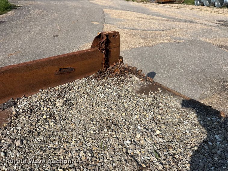 image for item EO4453 2008 Chevrolet C4500 dump truck