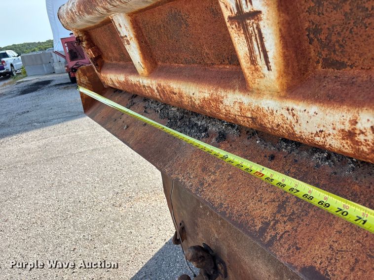 image for item EO4453 2008 Chevrolet C4500 dump truck