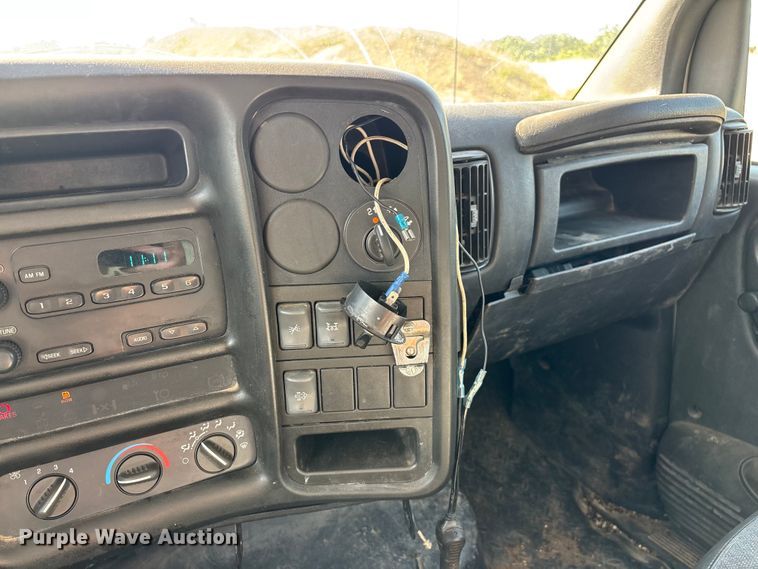image for item EO4453 2008 Chevrolet C4500 dump truck