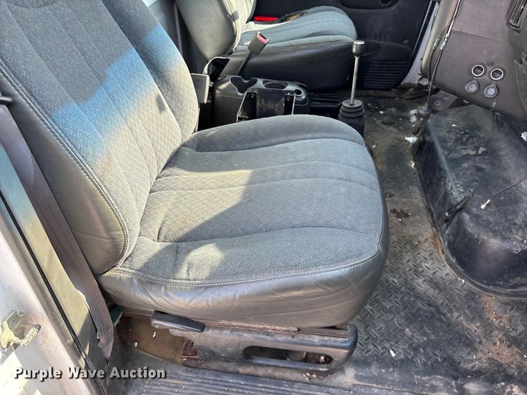 image for item EO4453 2008 Chevrolet C4500 dump truck