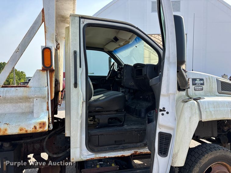image for item EO4453 2008 Chevrolet C4500 dump truck