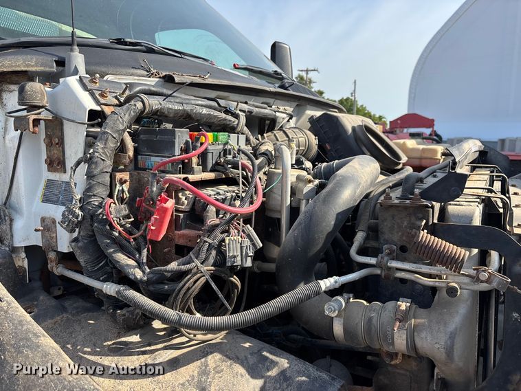 image for item EO4453 2008 Chevrolet C4500 dump truck