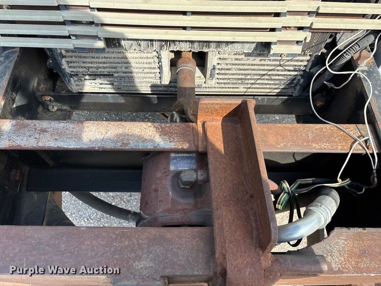 image for item EO4454 2000 Freightliner FL70 dump truck