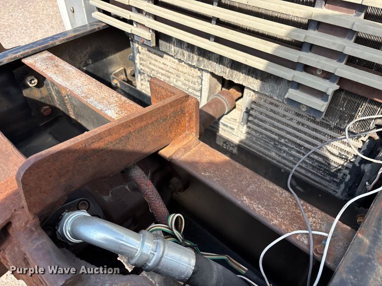 image for item EO4454 2000 Freightliner FL70 dump truck