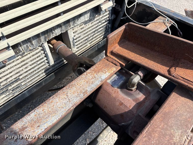 image for item EO4454 2000 Freightliner FL70 dump truck