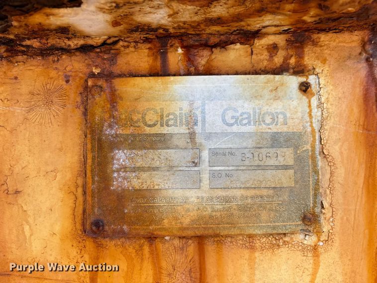 image for item EO4454 2000 Freightliner FL70 dump truck
